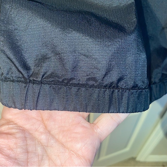 NWOT BOYS SIZE Medium CHAMPION Black and Turquoise Windbreaker Hoodie jacket . - Picture 10 of 13